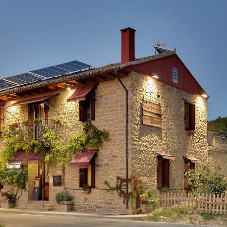Hostal Rural Txapi Txuri Logis Hotels Murillo el Fruto Exterior foto